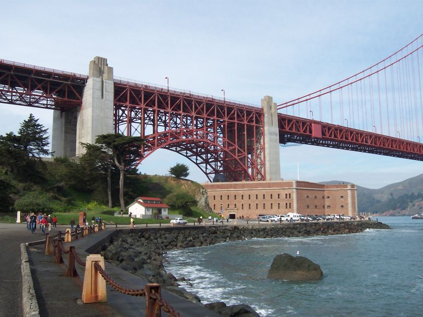 Keywords: Fort Point Golden Gate Bridge