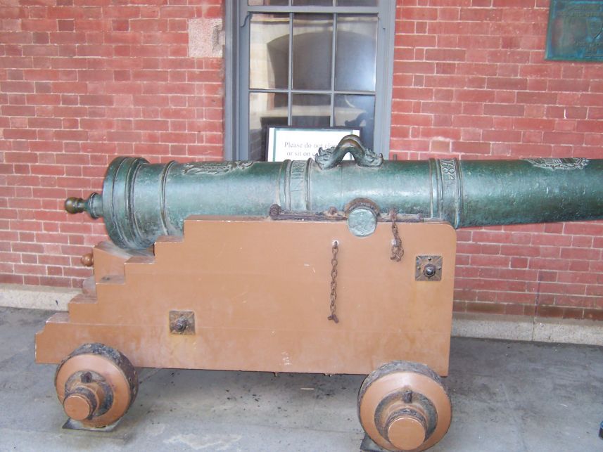 Keywords: cannon Fort Point