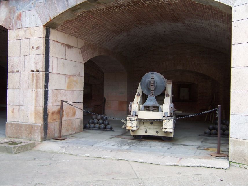 Keywords: cannon Fort Point