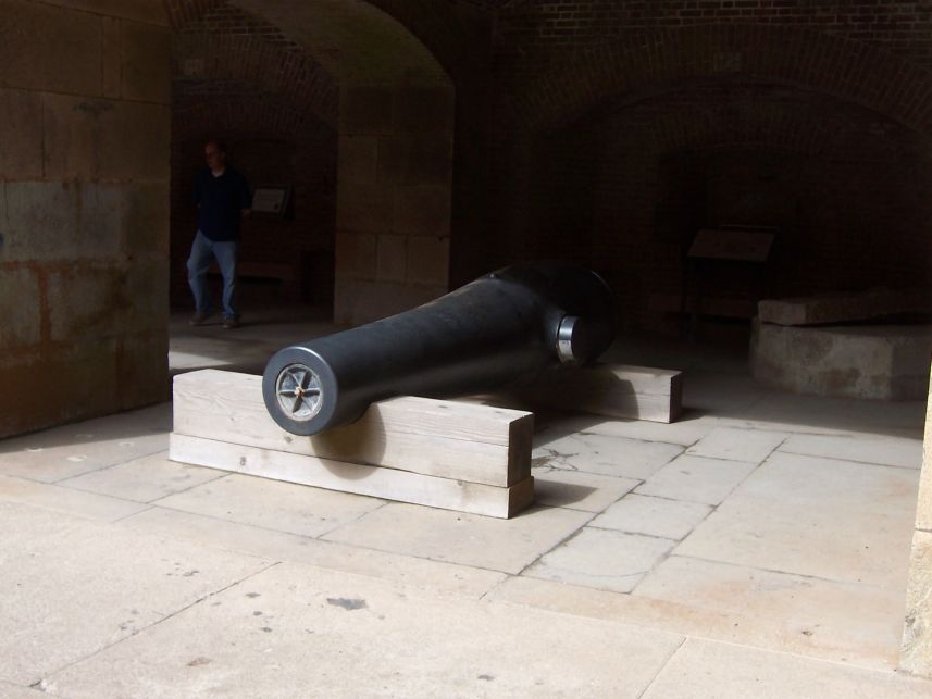 Keywords: Fort Point cannon