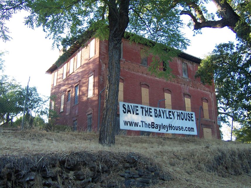 Bayley House 8
That is not the right web address for the Bayley House.  Try this one instead: http://www.bayleyhouse.net/cs/
Keywords: Bayley House