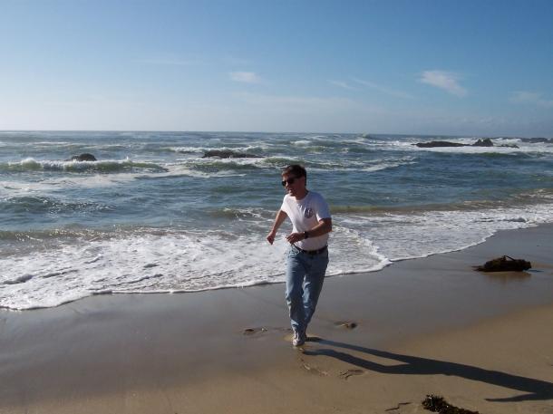Mark at the Ocean
This is me on the beach trying not to get wet.
Keywords: ocean, beach, Mark